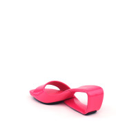Mobius Mid Neon Pink